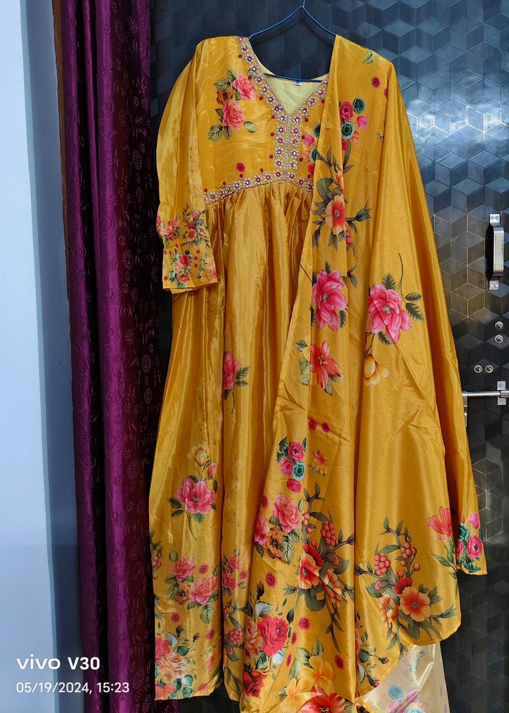 Beautiful Ethnic Frocksuit