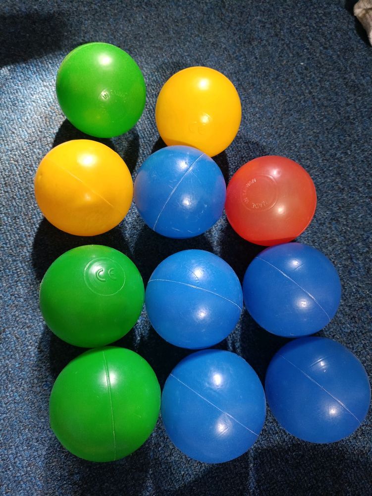 11colourfull Balls And 4 Cricket Ball