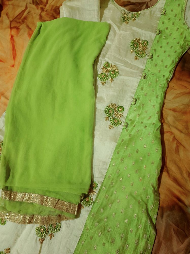 Salwar Suti