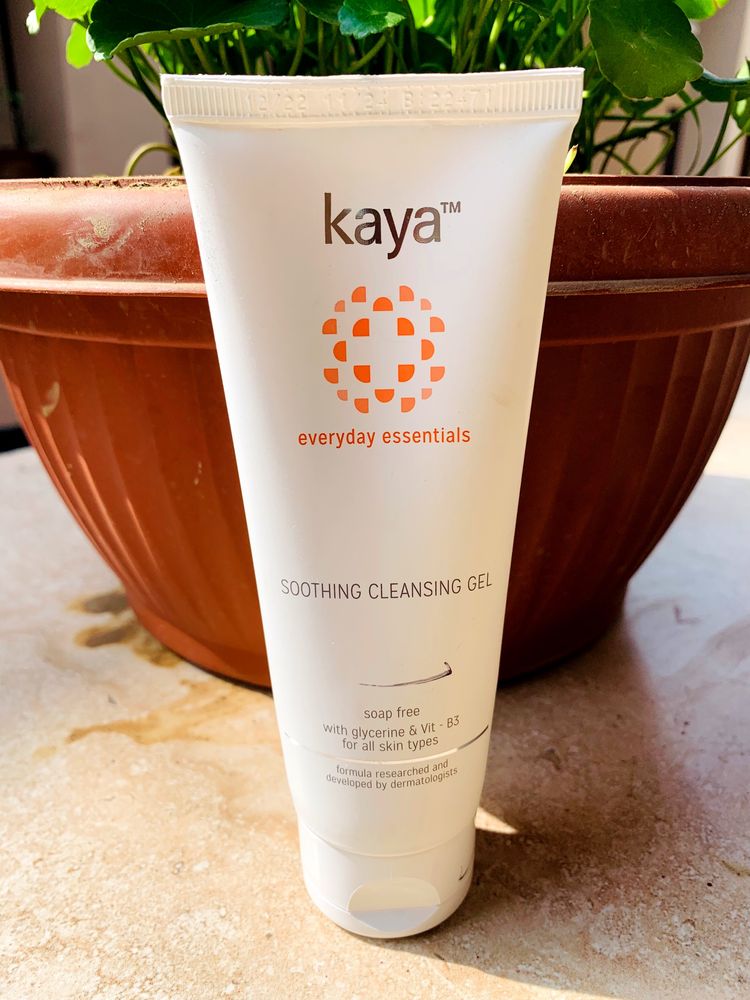 Kaya - Everyday Essential- Soothing Cleansing Gel