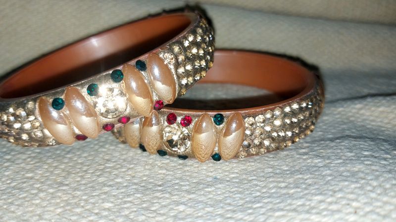 Stones Bangles