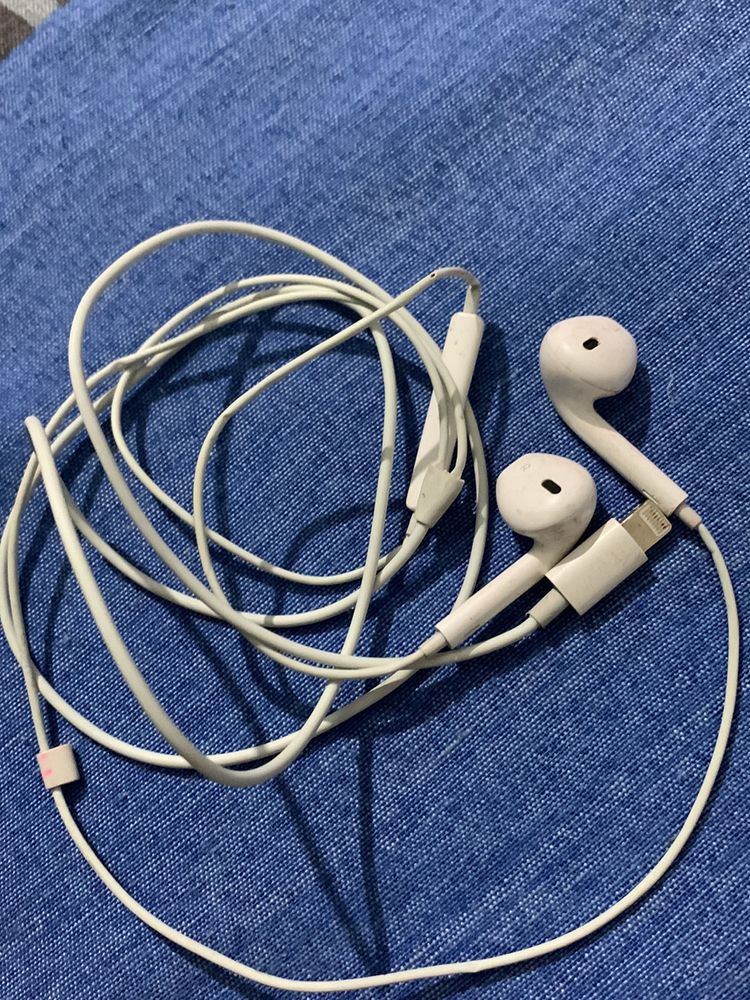 Original Apple Earphones