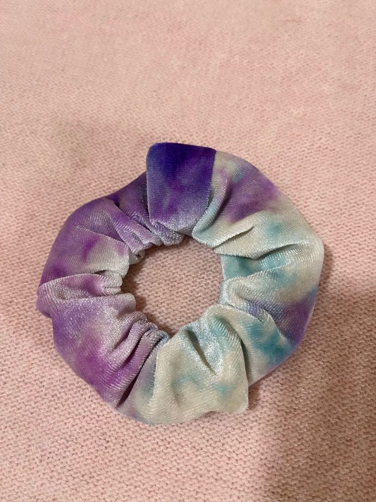 Multicolour scrunchie 🌈