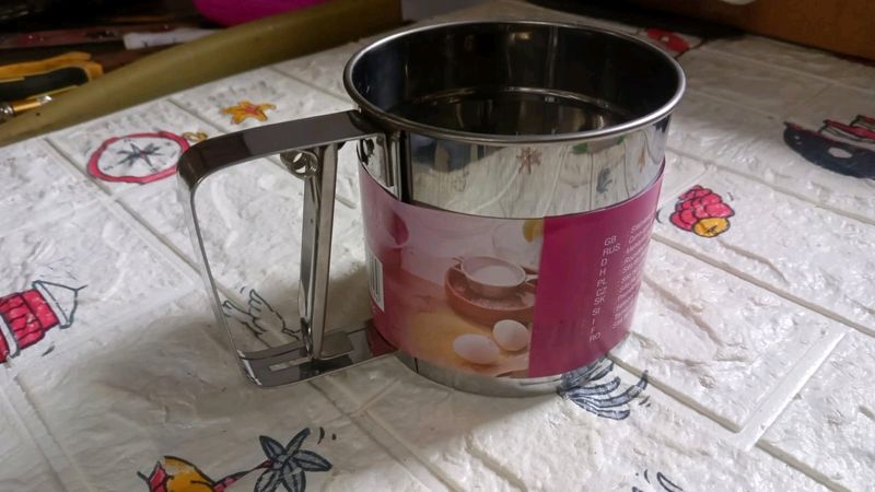 Stainless Steel Flour Sifter Shaker