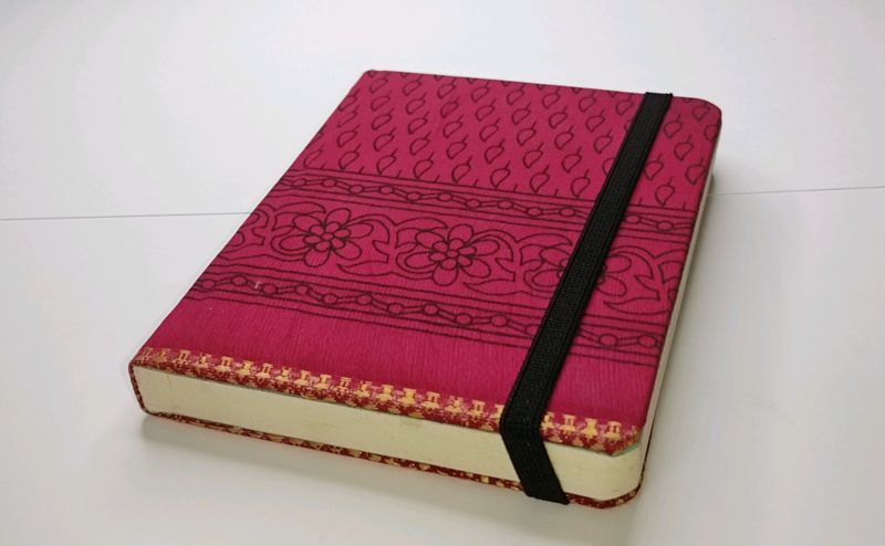 Cute And Beautiful Diaries For Gifting Purpose