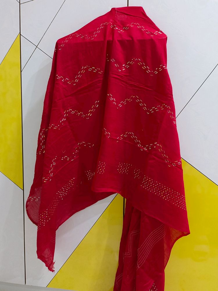 Red Dupatta