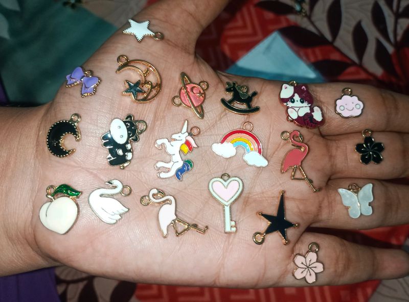 20 Charms