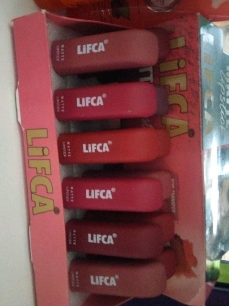 Lifca brand new lipstick set