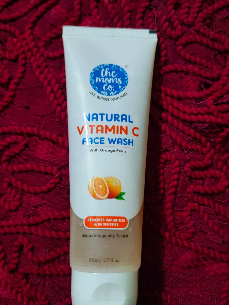 The Moms Co. Vitamin C Facewash