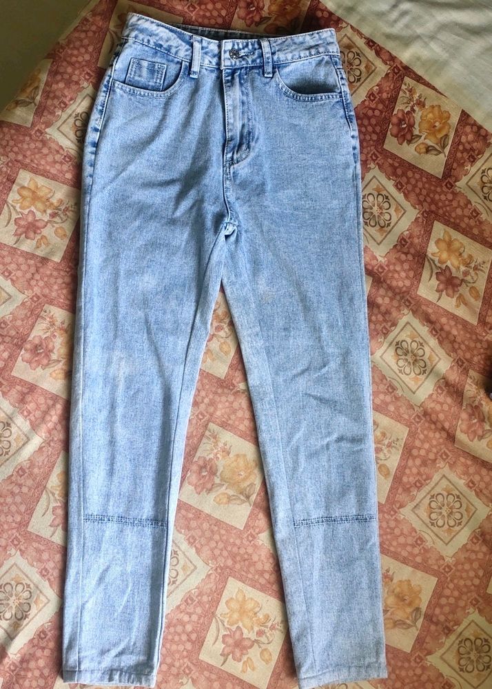 Urbanic Straight Leg Denim Faded Blue Jeans