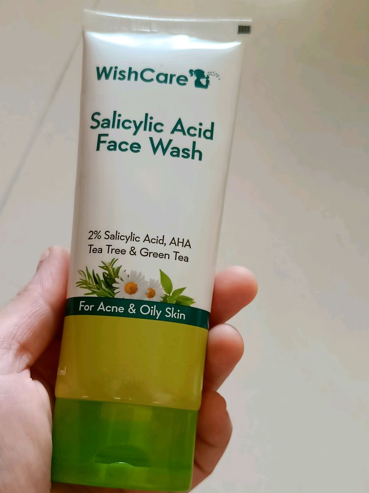 Wishcare Salicylic Acid Facewash Acne & Oily Skin.