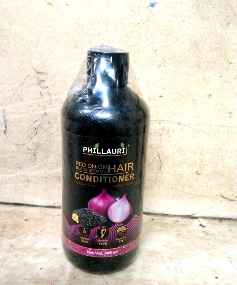 Phillauri Onion Black Seed Oil Hair Conditioner