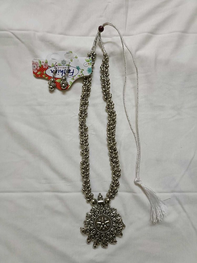 Necklace With Earrings And Kada