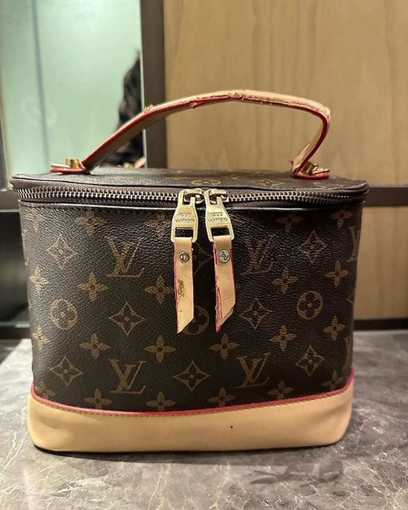 Auth Louis Vuitton Nice Vanity Case