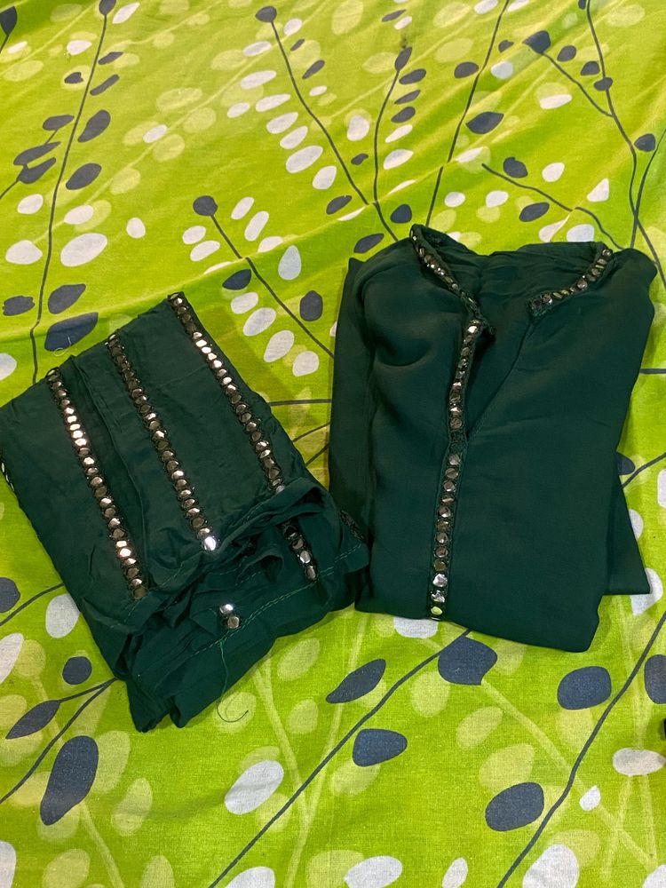 Embellish Green kurti With Plazzo Mirror Work