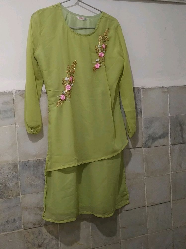 kurti like parrot green or florosent  colo