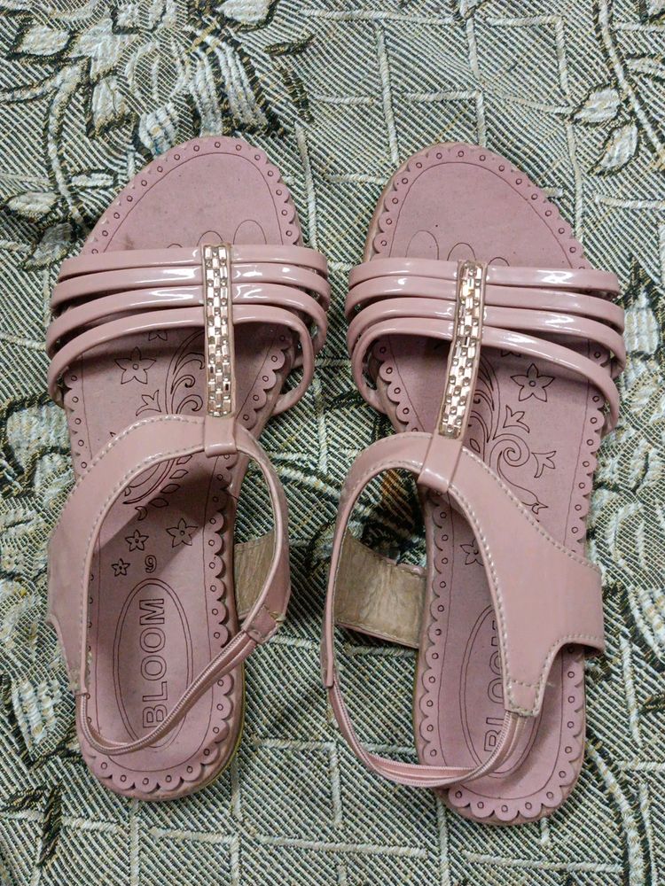 Sandal Unused