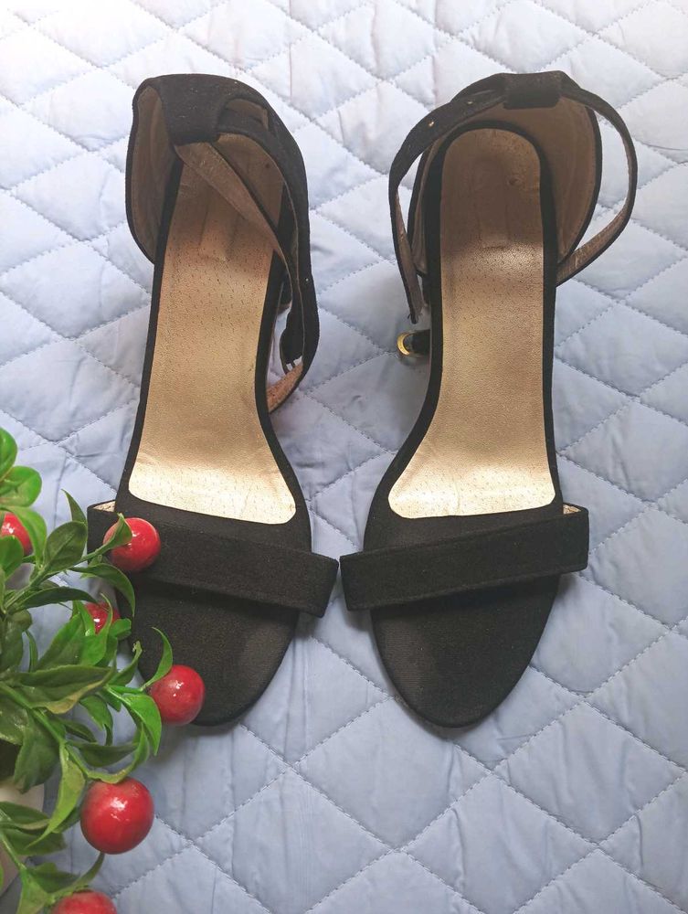 Black Heels For Girls/Women