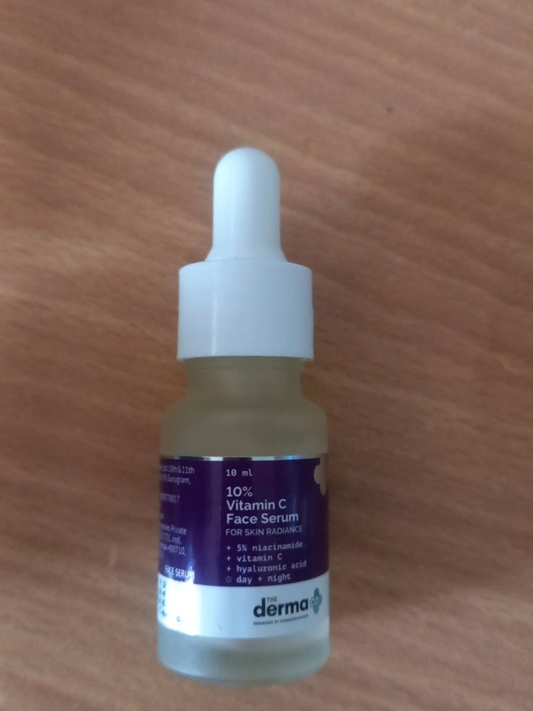 Derma Co Vit C SERUM