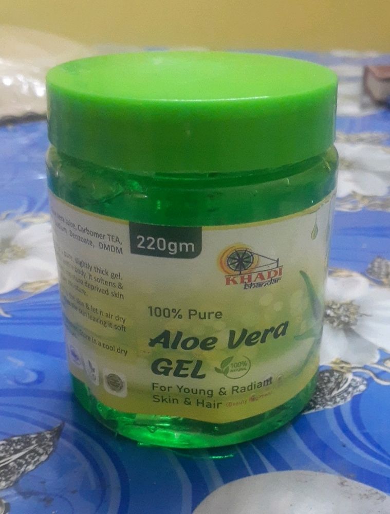 New 100% Pure Aloe Vera Gel For Skin And Hair. New And Sealed.