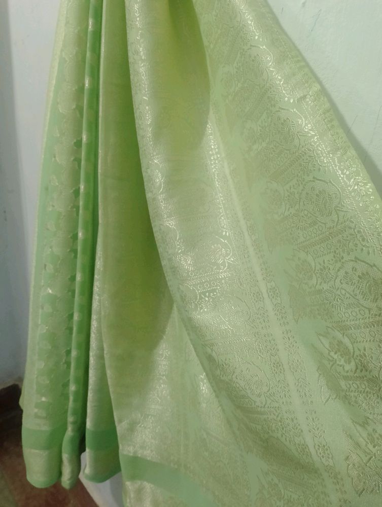 silver thread zari saree