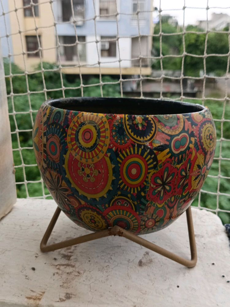 Metal Flower Pot With Stand | Colourful Gamla