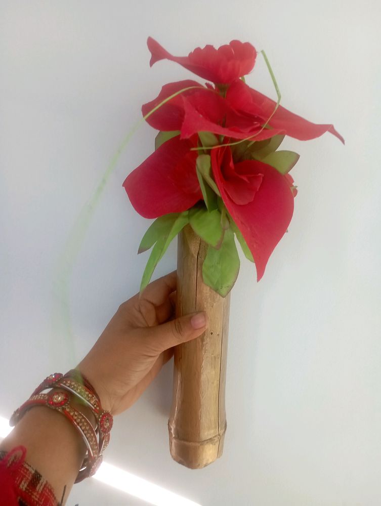 Wooden Flower Pot With Flowers At Low Price.... Grab Fast