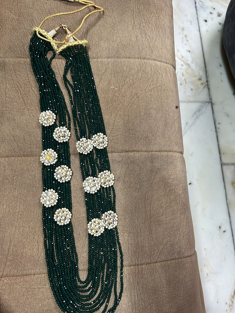 Beautiful Dark Green Necklace