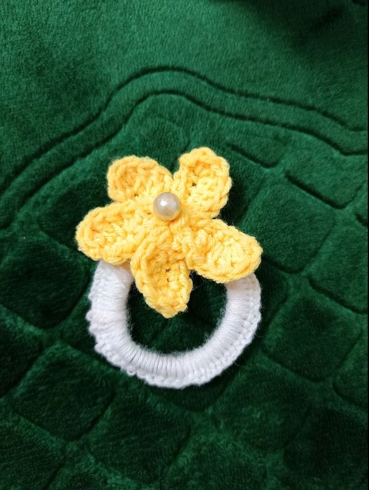 Crochet Flower Hair-Tie 🌼