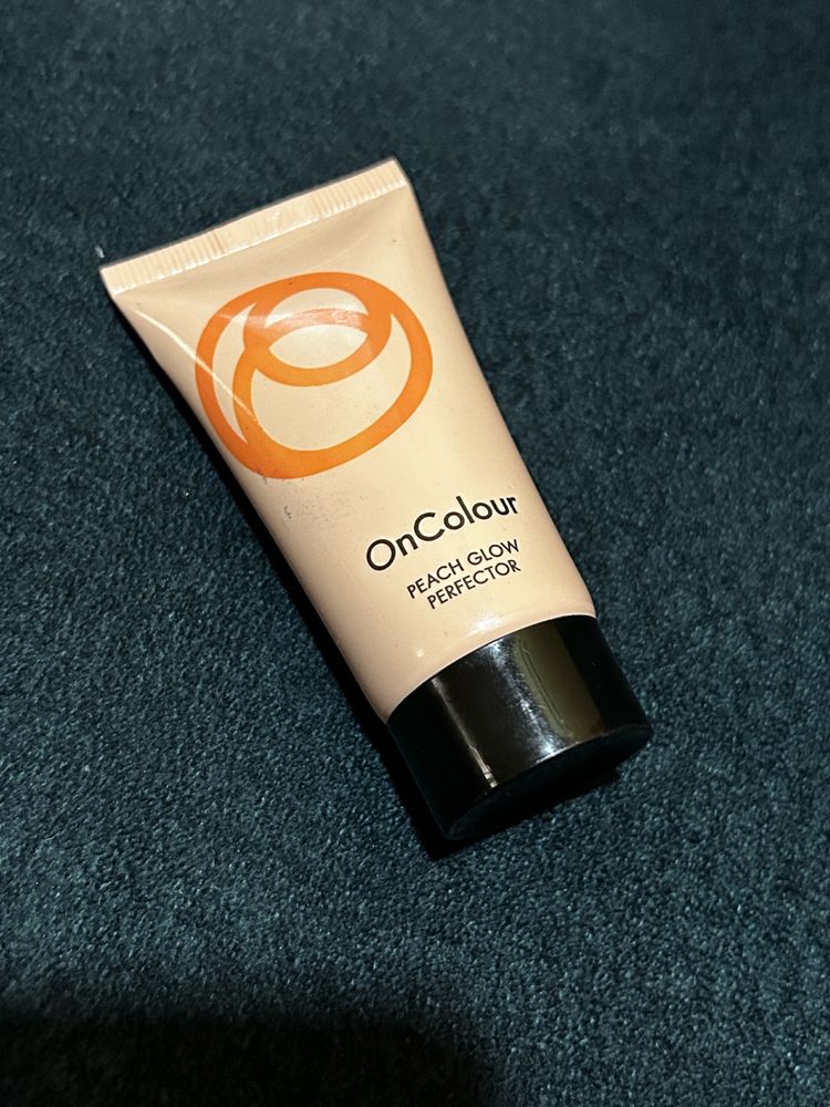 Oriflame OnColour Peach Glow Perfecter Foundation