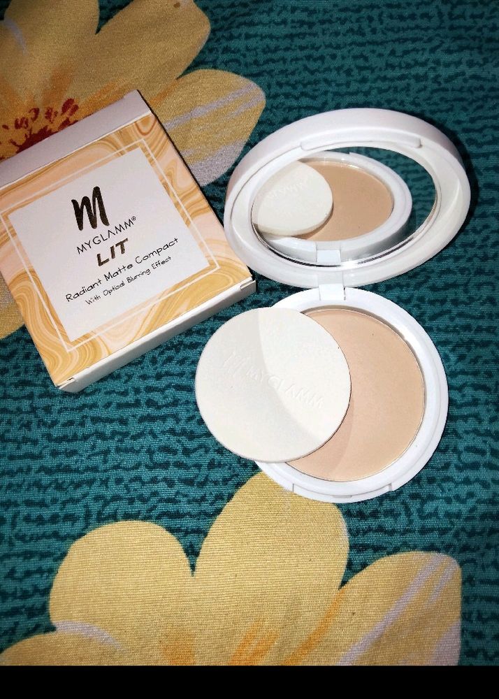 Myglamm Compact