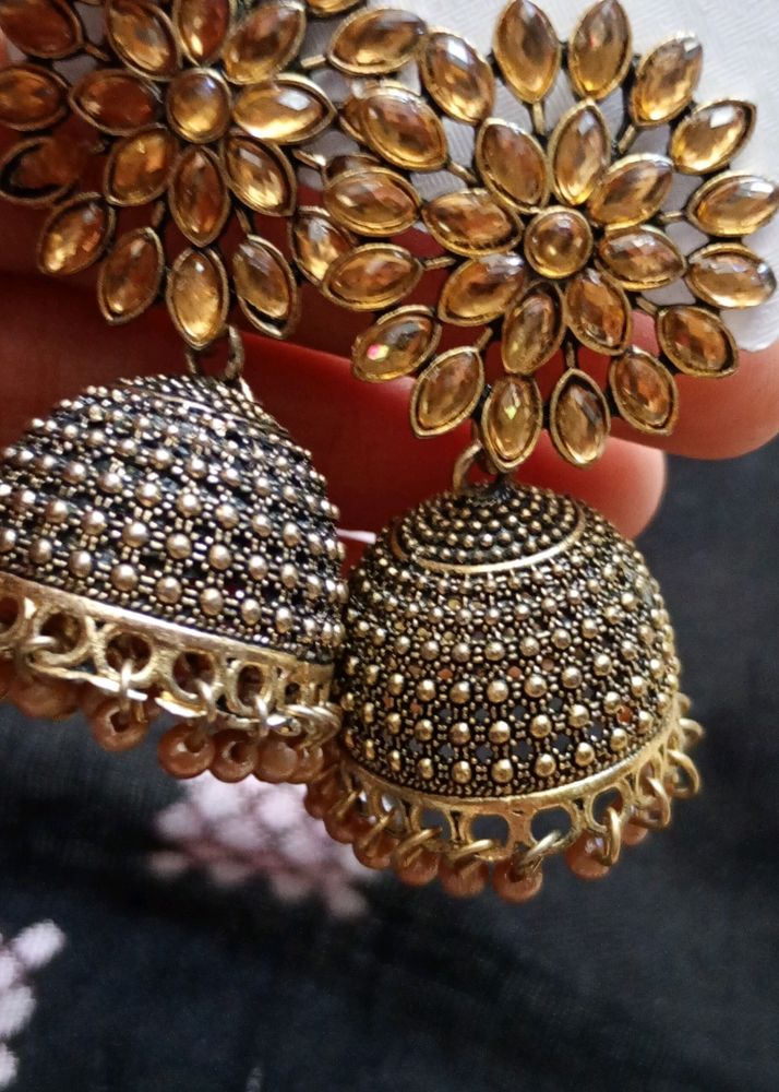 Very Pretty Colour And Good Jhumka