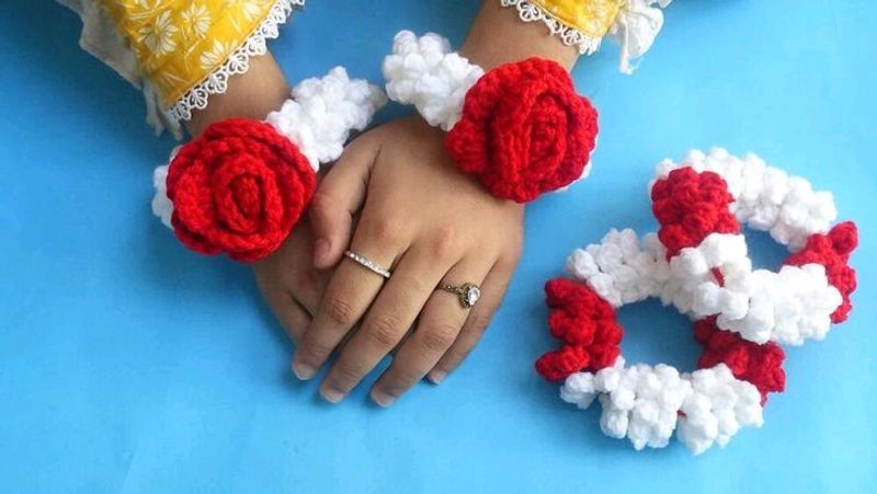 Crochet Rose Gajra