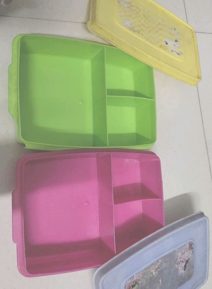 2 LUNCHBOXES