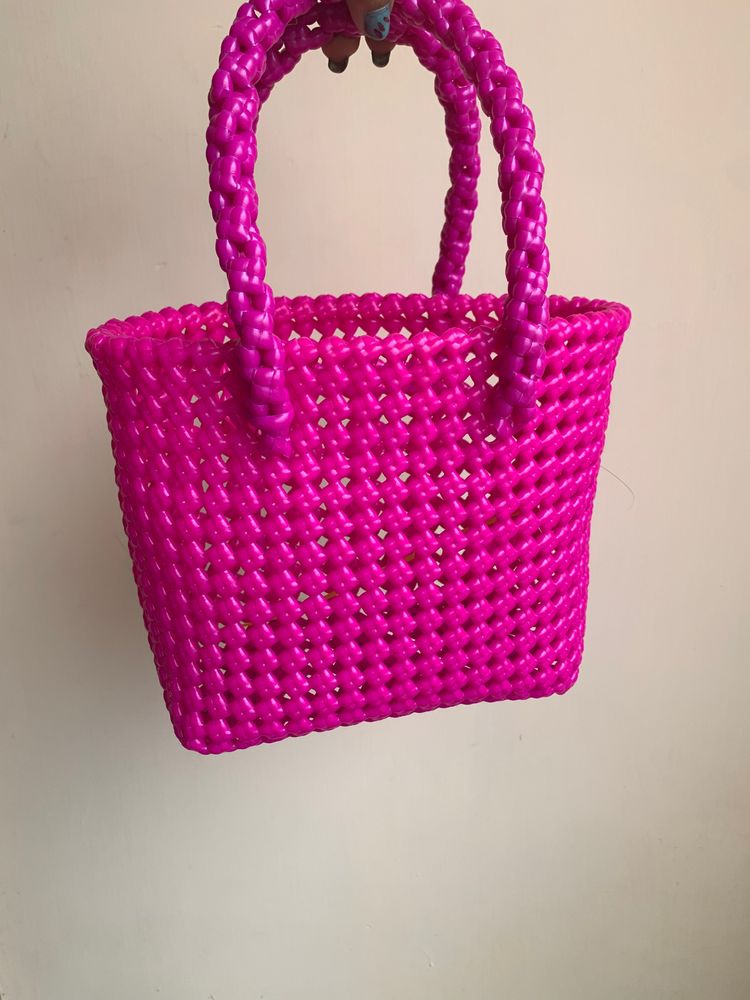 Pink Basket [ New ]