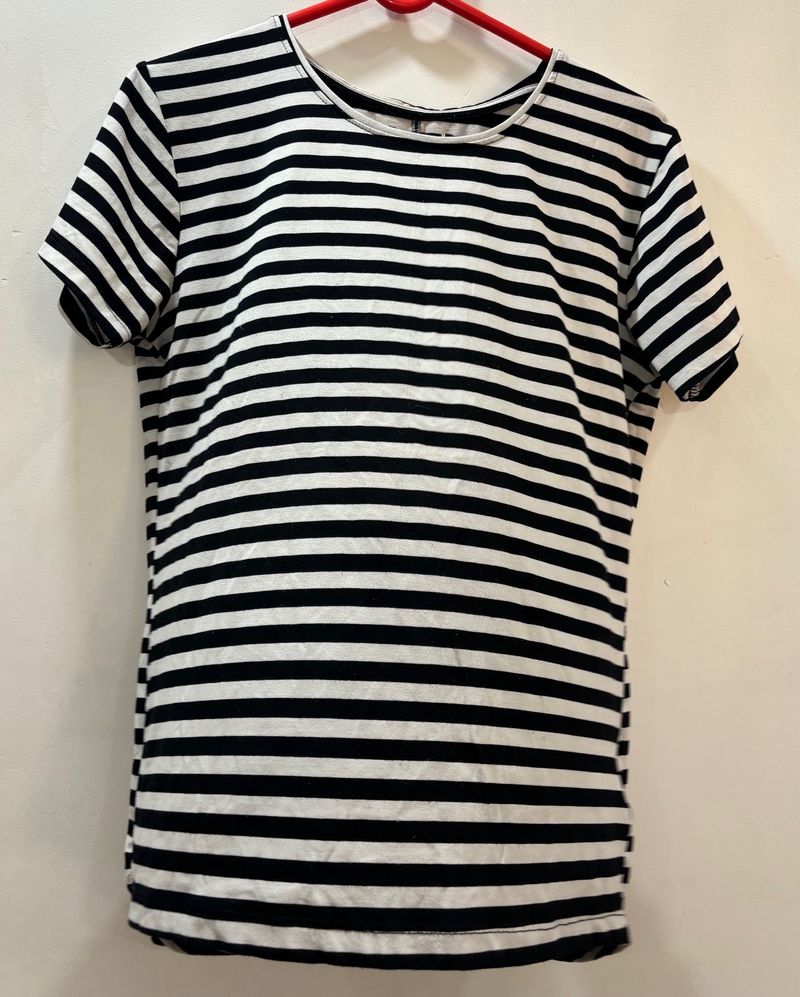 Black And White Line Pattern Top