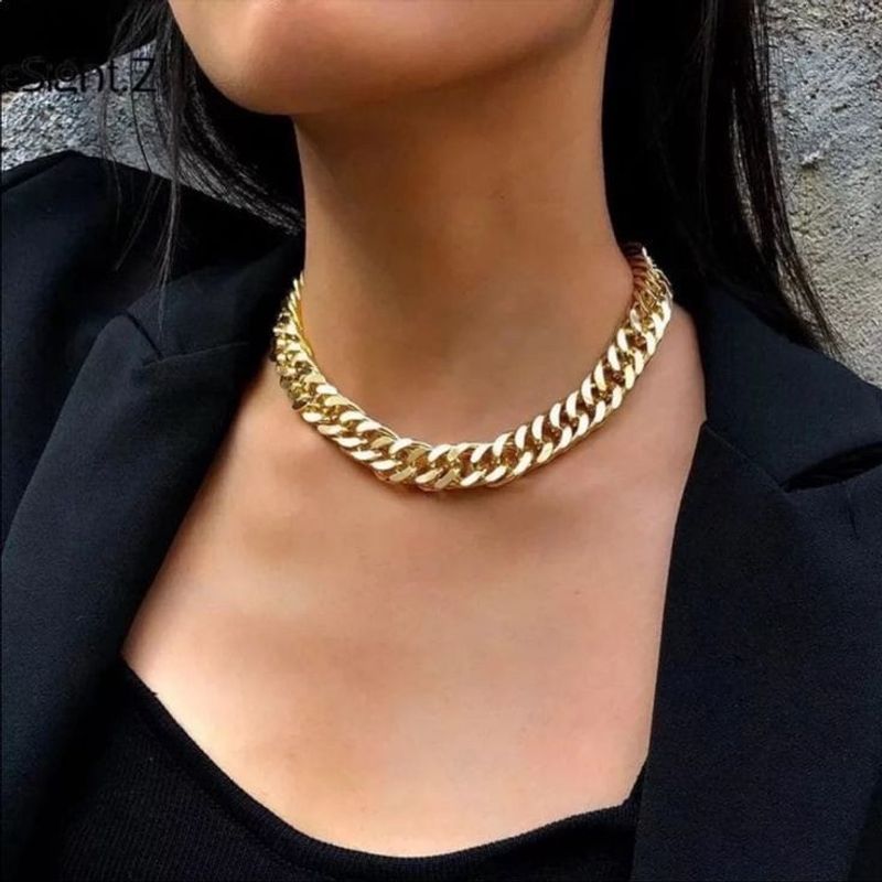 URBANIC Chunky Gold Chain