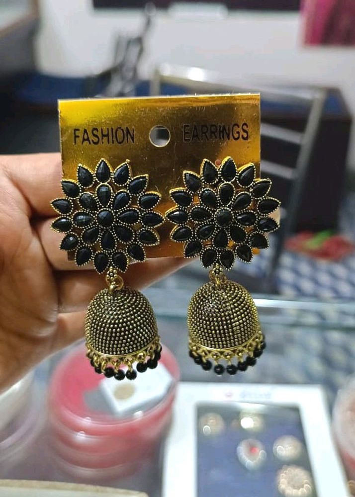 Black Jhumka