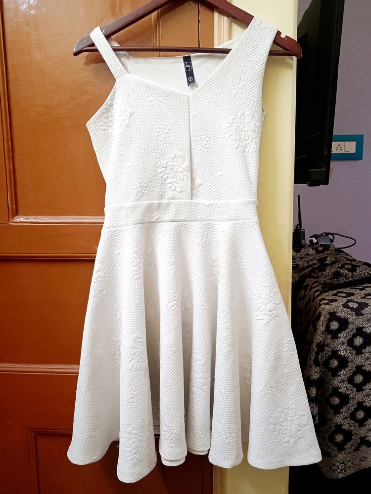 Mini White Dress For Party💗