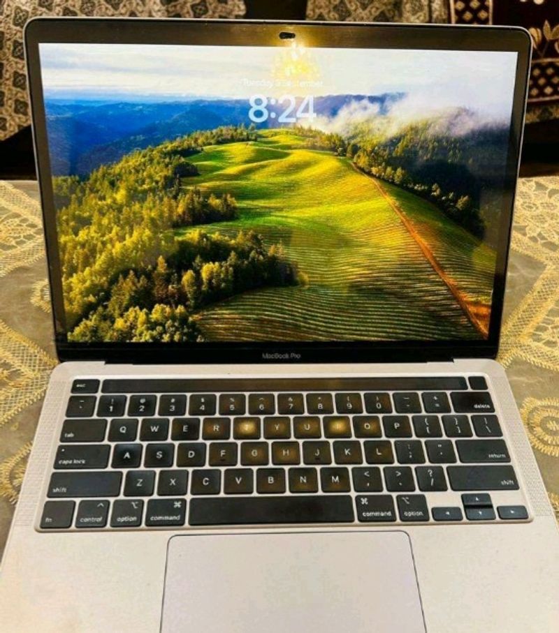 Apple MACBOOK PRO