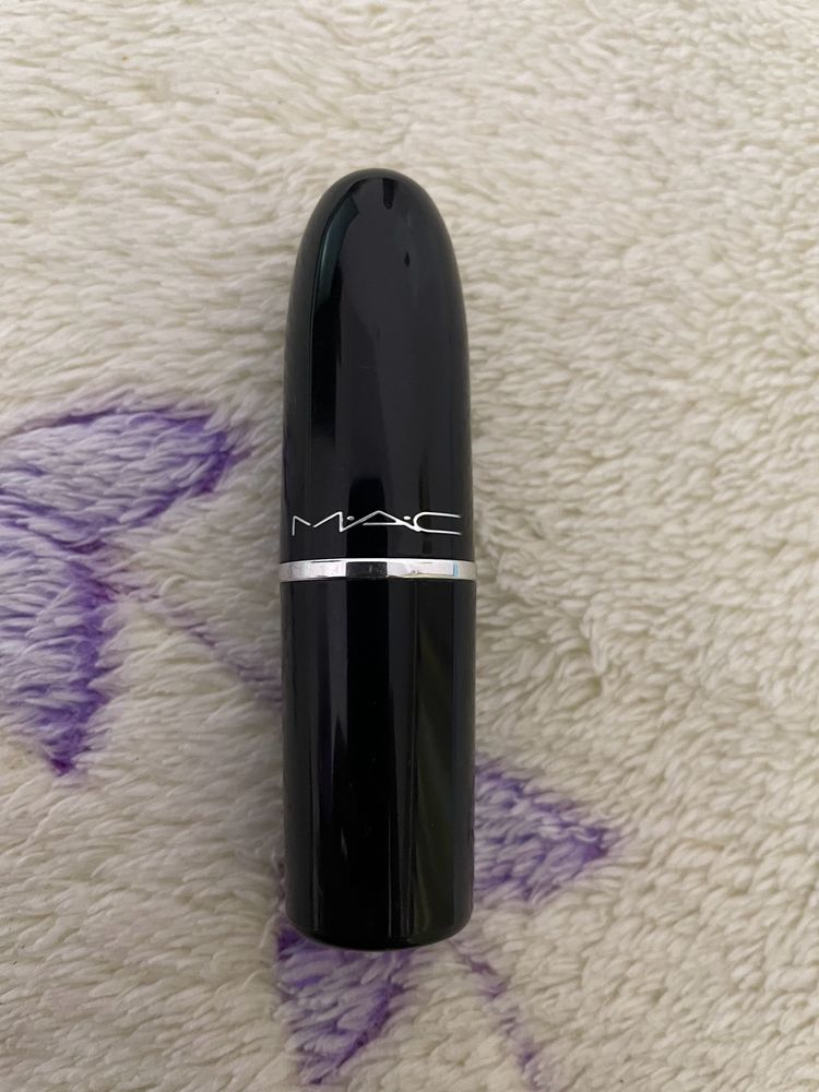 MAC lipstick