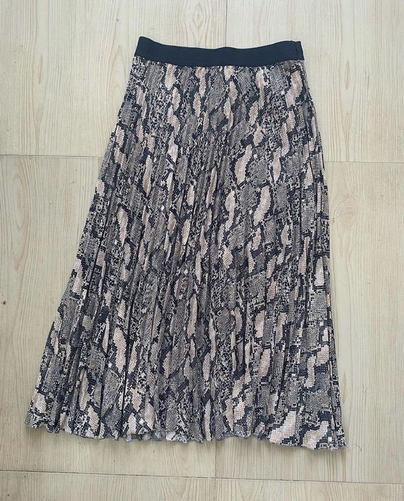 H&M Snake Printed Skirt