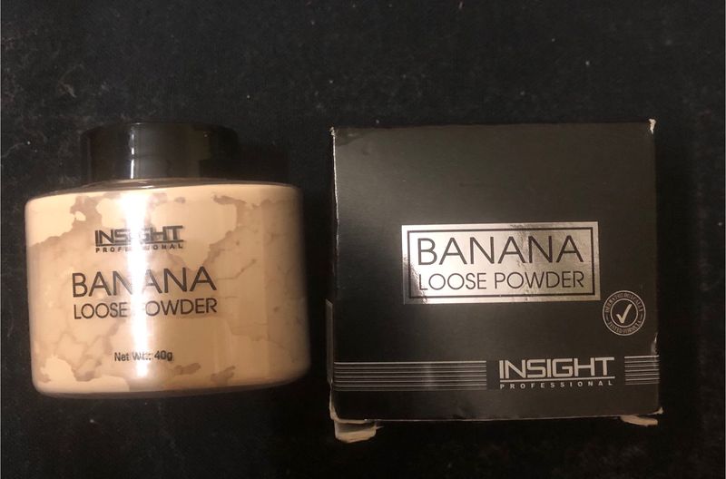 INSIGHT loose powder Shade Banana