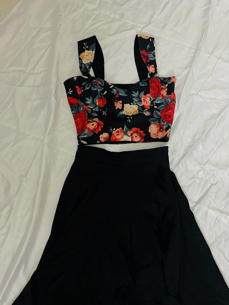 Ewa Young Black Floral Crop Top & Skirt (Can Swap)