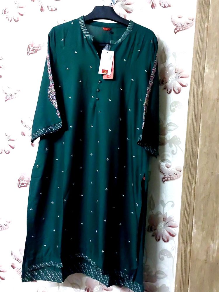 W Branded Kurta For Elegance And Beautify Look.