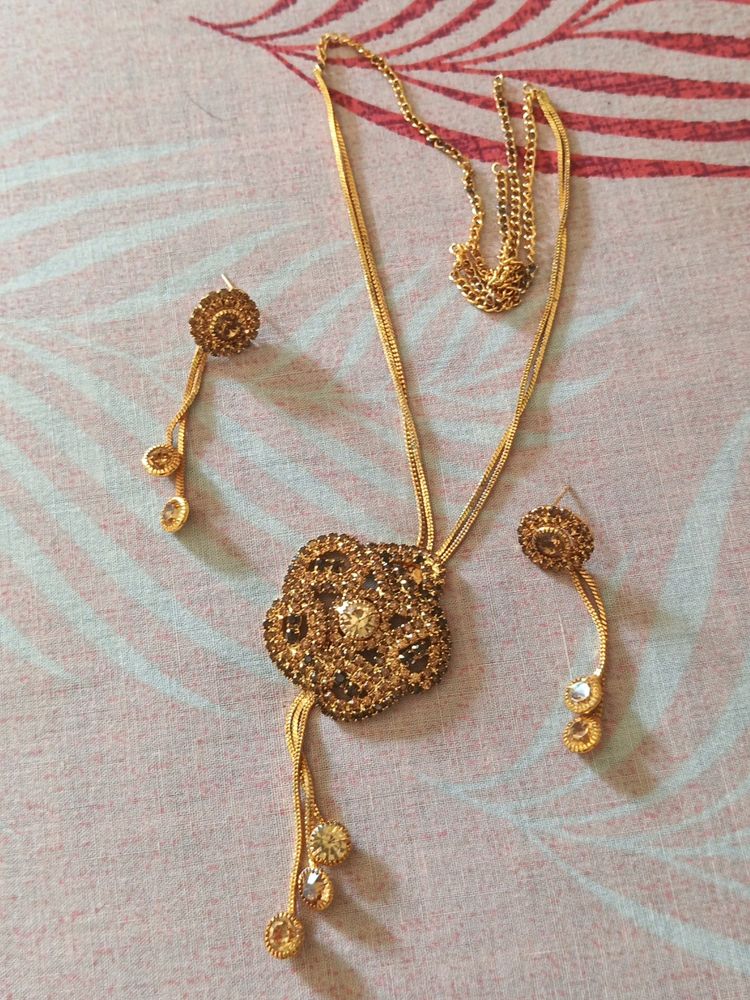 Artificial Golden Pendent With Earings