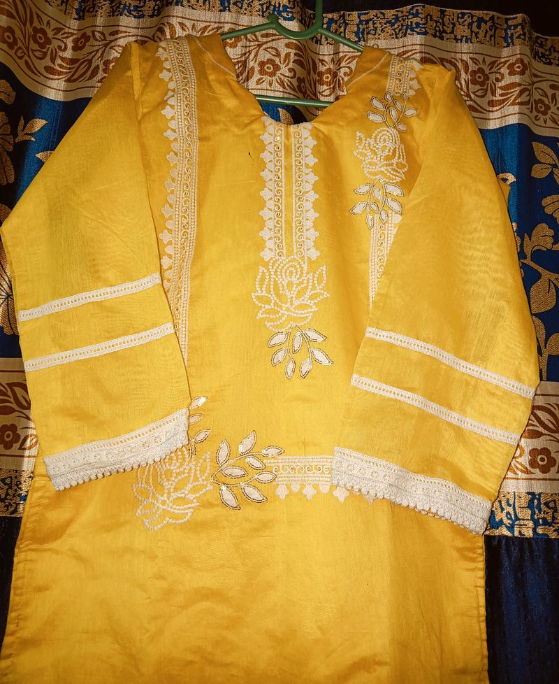 Pakistani Style Suit