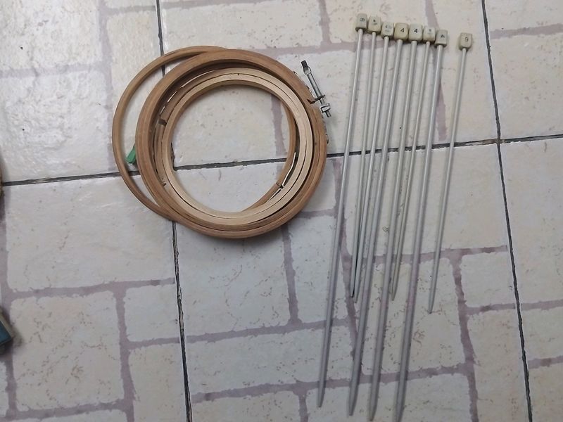 Embroidery Needles And Hoop