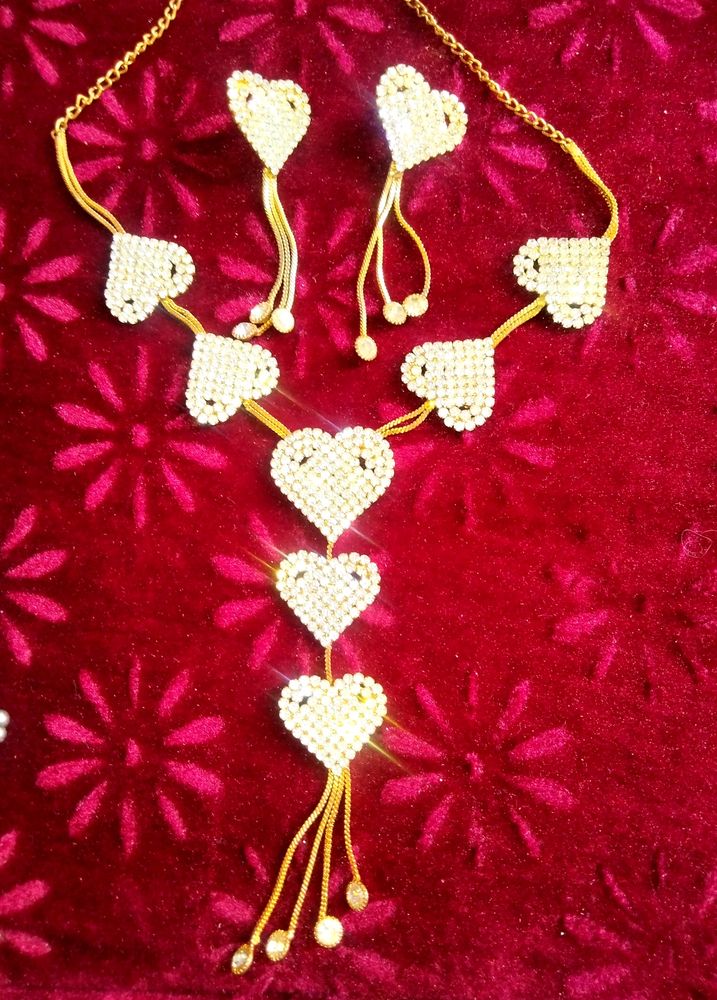 Heart Shape Necklace With Beautiful Earrings