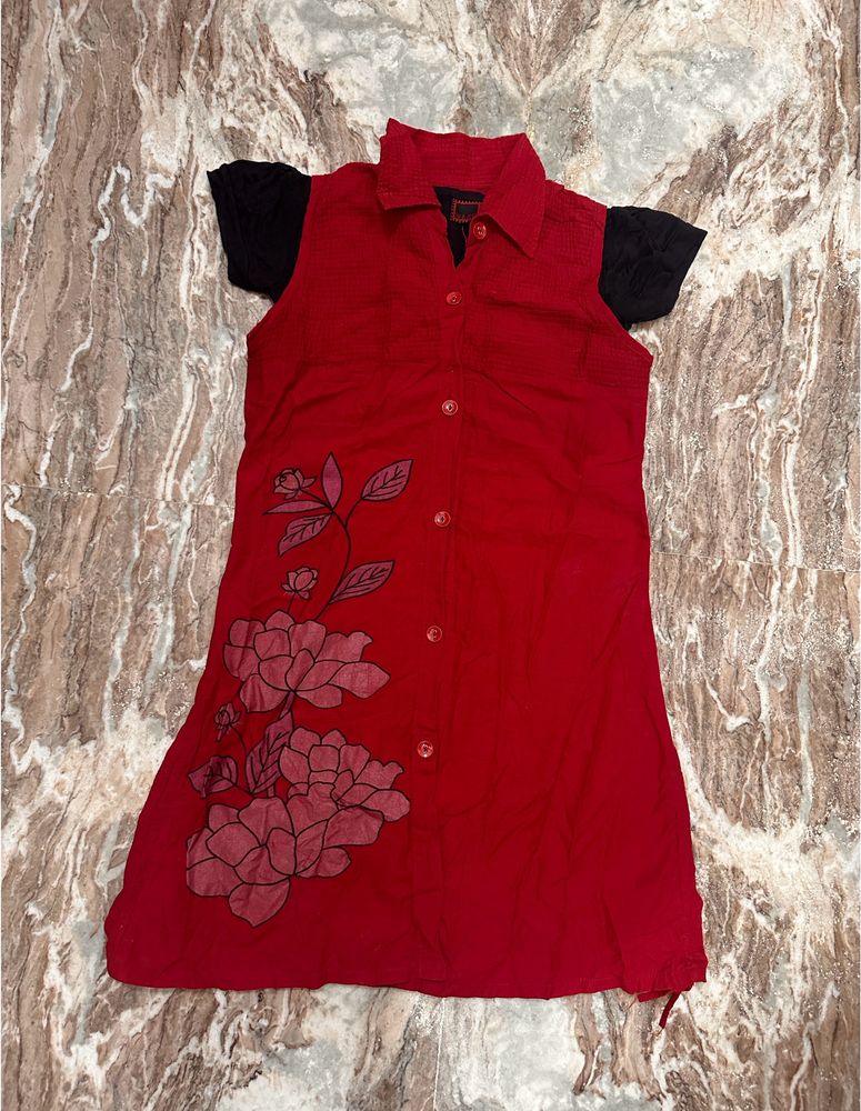 Floral Design Red Top/kurti With Short Black Inner